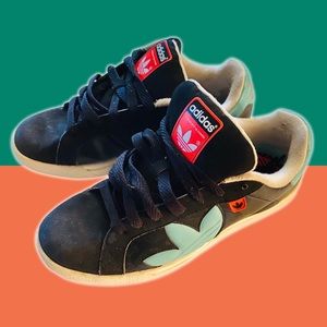 Adidas skate sneakers